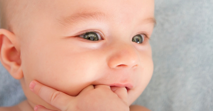 baby making himself throw up