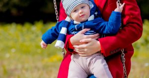 Read more about the article Taking Baby To Playground: 8 Tips for Fun & Safety