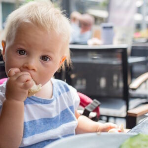 21 Vital Tips For Dining Out With a Toddler and Love It!