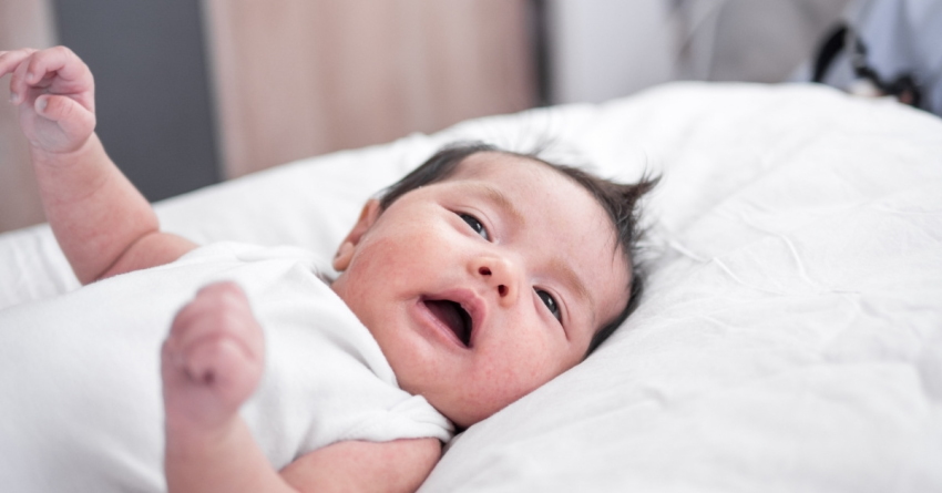 foamy poop in breastfed baby