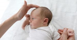 Read more about the article Did I Hurt Baby’s Fontanelle? 4 Warning Signs & Fontanelle Facts