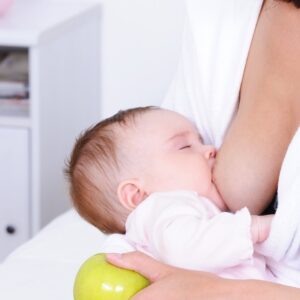 How the Breastmilk Taste Depends on Mom’s Diet & Why to Care