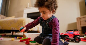 Read more about the article Help, My Toddler Won’t Play With Other Children!?